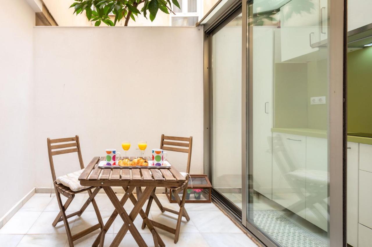 Appartement Goles Courtyard With Parking By Valcambre à Séville Extérieur photo